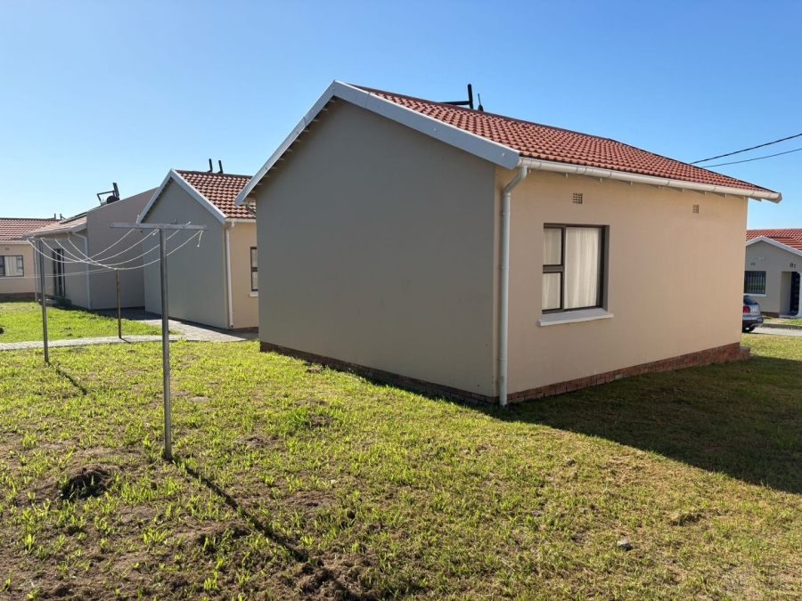 2 Bedroom Property for Sale in Cove Rock Eastern Cape